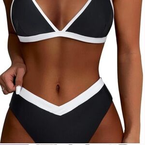 Suuksess triangle High Cut Bikini Set black and white 2 piece new condition
